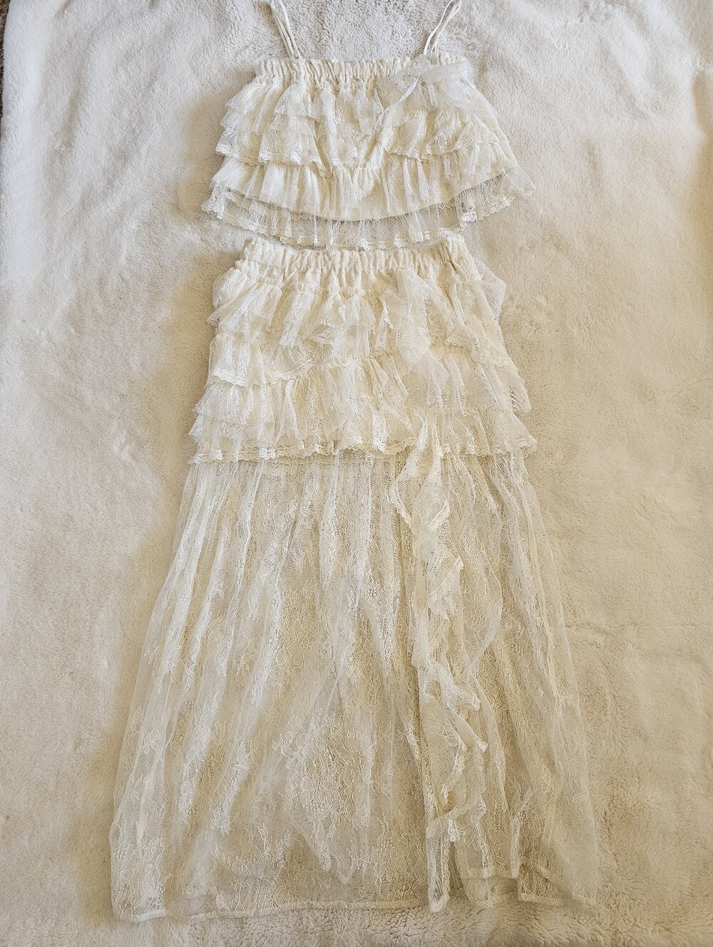 Lena Lace Ruffle 2-Peice Crop Top And Skirt Set Size Small